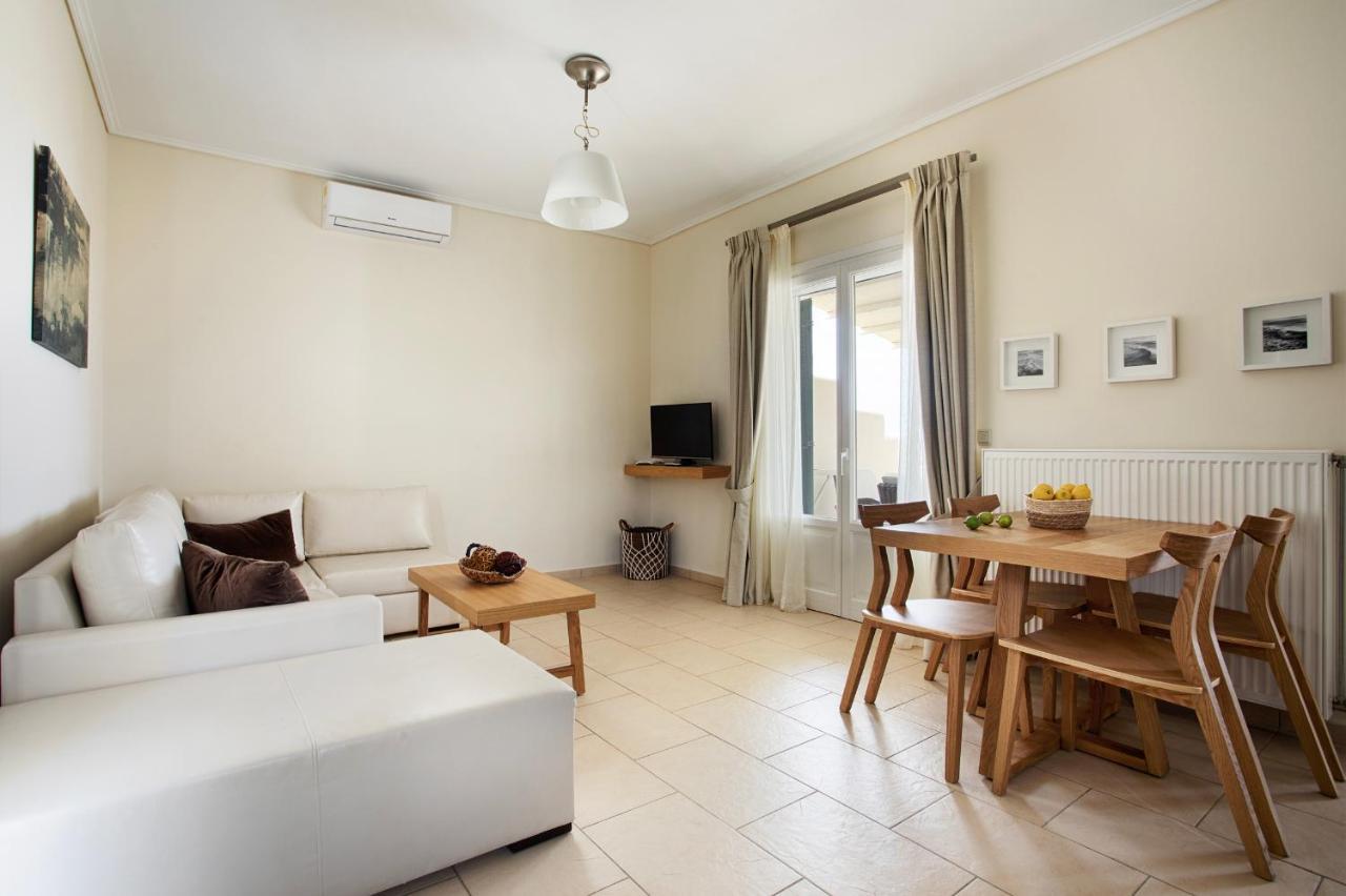 Aithra -Agios Petros Andros Villa กาวริยอน ภายนอก รูปภาพ