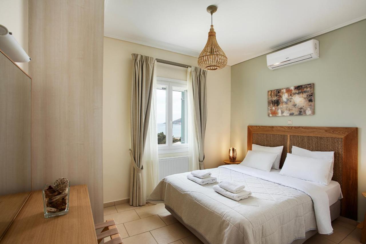 Aithra -Agios Petros Andros Villa กาวริยอน ภายนอก รูปภาพ