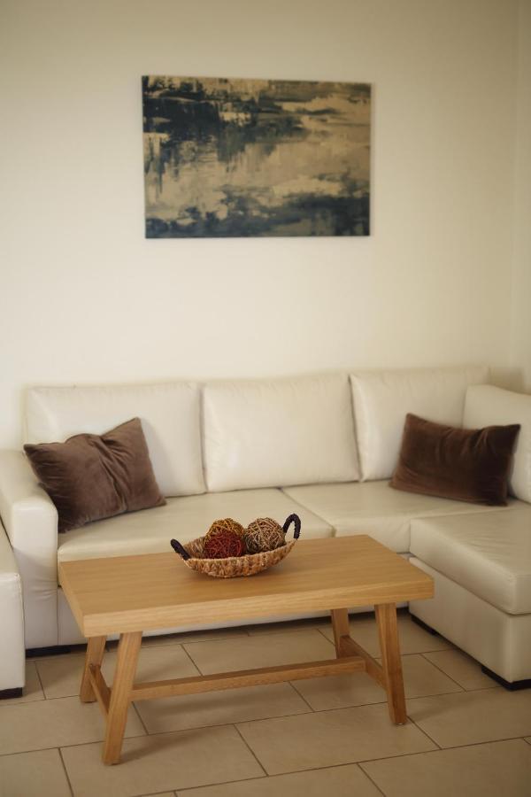 Aithra -Agios Petros Andros Villa กาวริยอน ภายนอก รูปภาพ