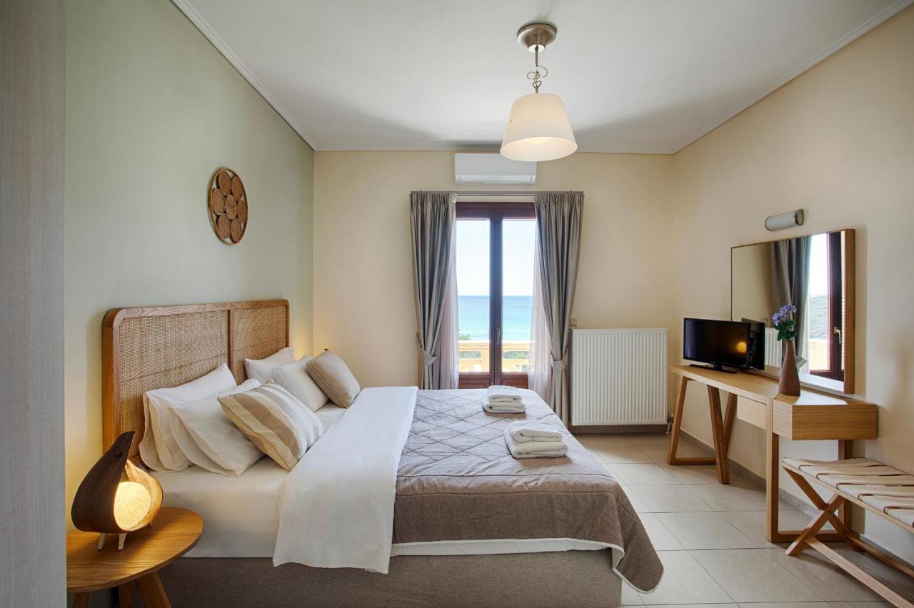 Aithra -Agios Petros Andros Villa กาวริยอน ภายนอก รูปภาพ